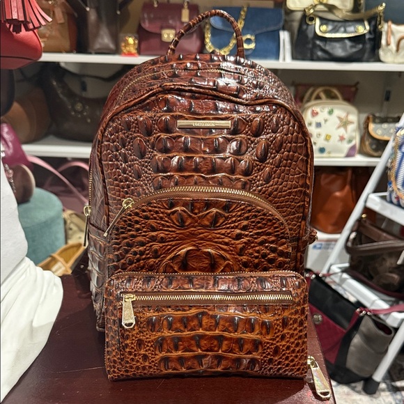 Brahmin Brown Croc Embossed Backpack and Wallet Set - Picture 2 of 11